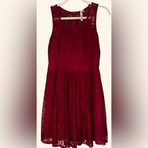 THREE HEARTS Solid Burgundy Sleeveless Lace Dress w/Flare Skirt, Sz Large, GUC.